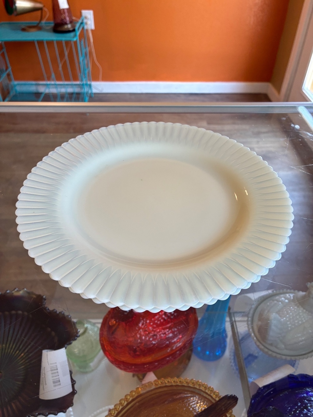 MacBeth Evans Cremax Petalware 9 Inch Plates UV Glow Depression Glass set of 2